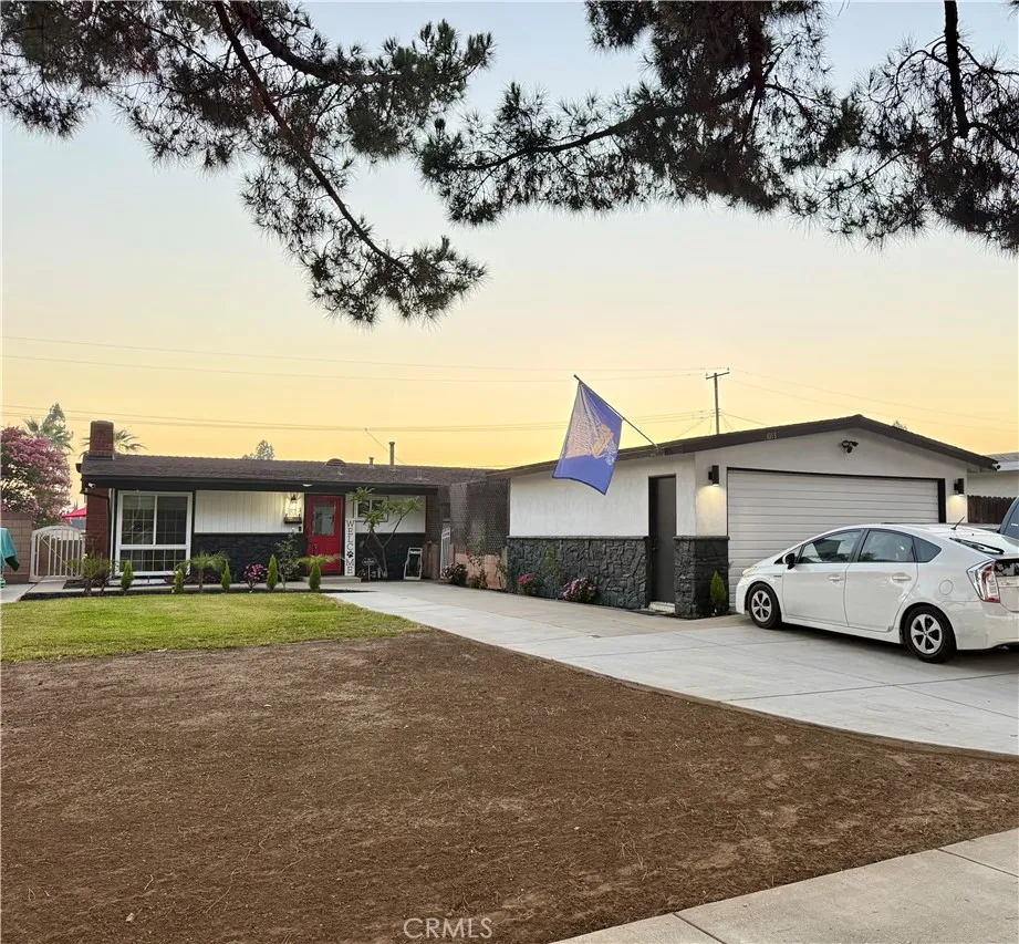 1013 Lyman Covina, CA 91724