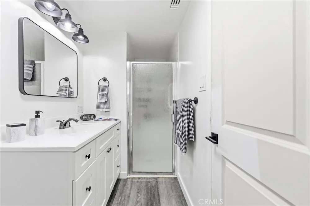 1013 Lyman Covina, CA 91724