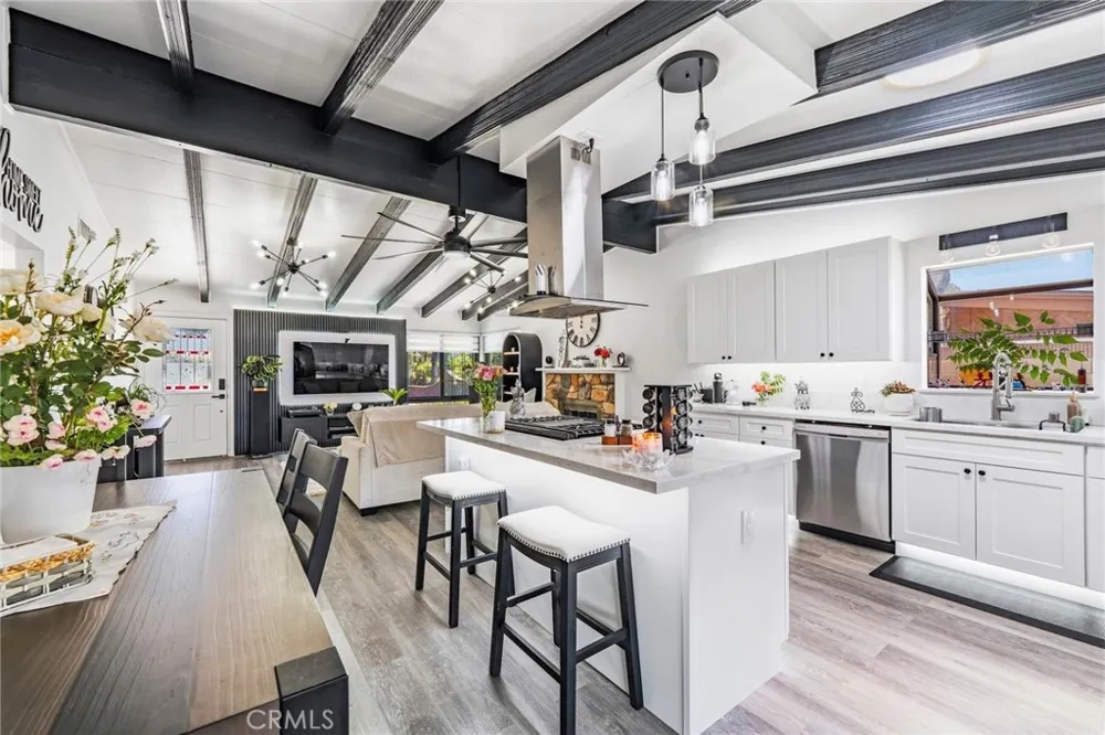 1013 Lyman Covina, CA 91724