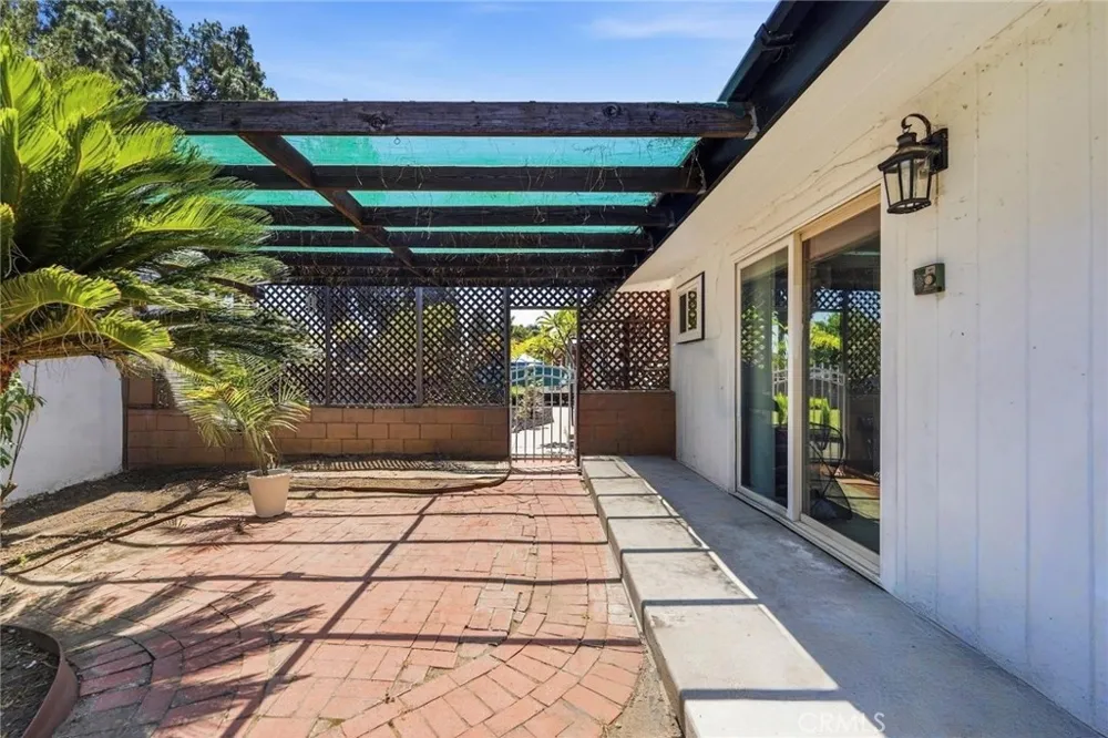 1013 Lyman Covina, CA 91724