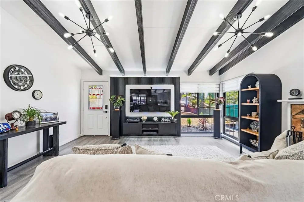 1013 Lyman Covina, CA 91724