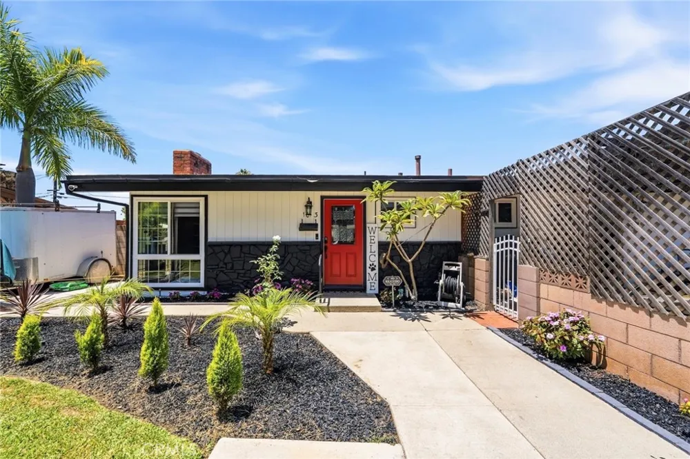 1013 Lyman Covina, CA 91724