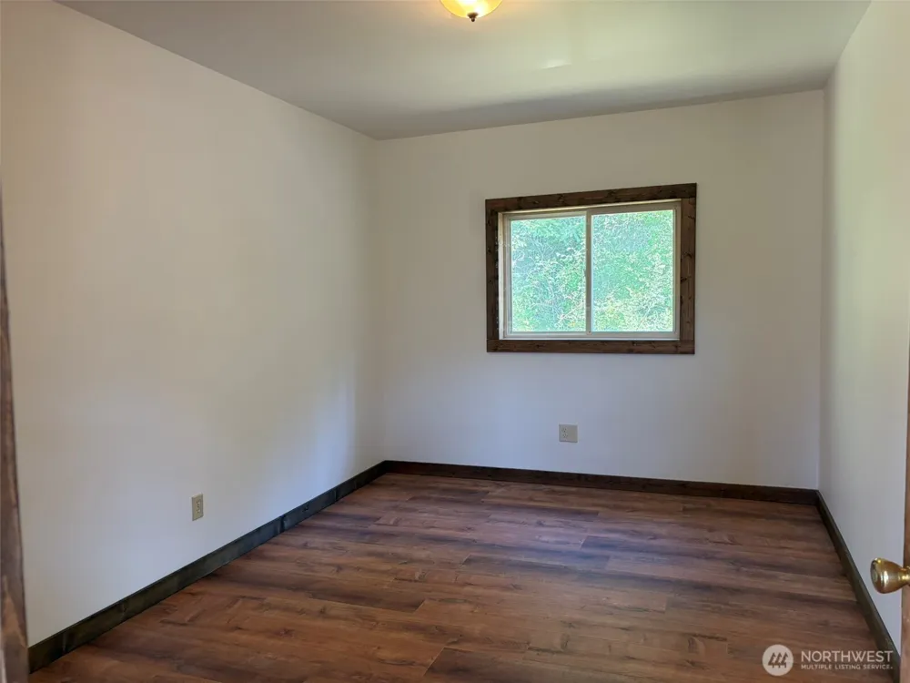 88 Little Bear Road Republic, WA 99166