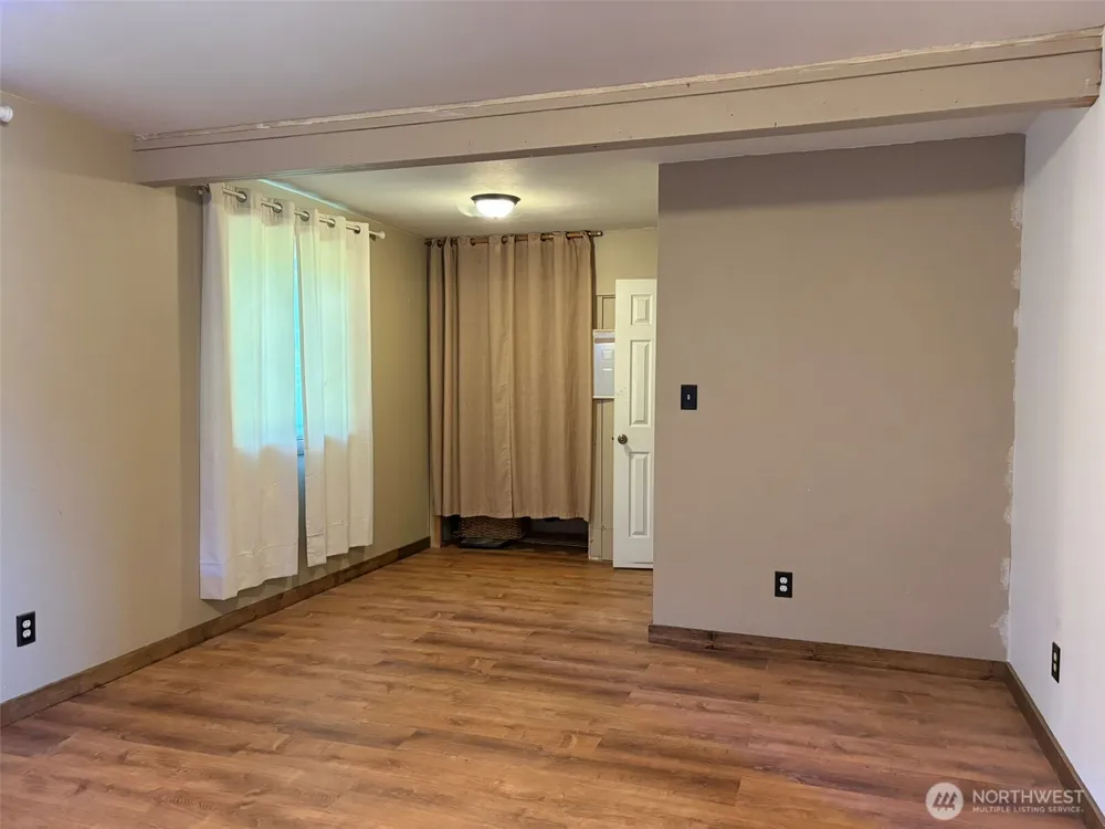 88 Little Bear Road Republic, WA 99166