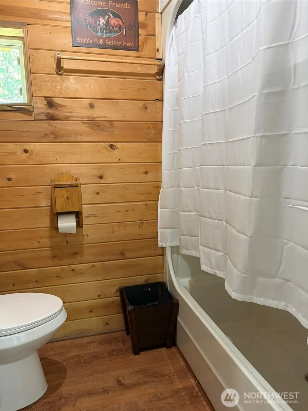 88 Little Bear Road Republic, WA 99166