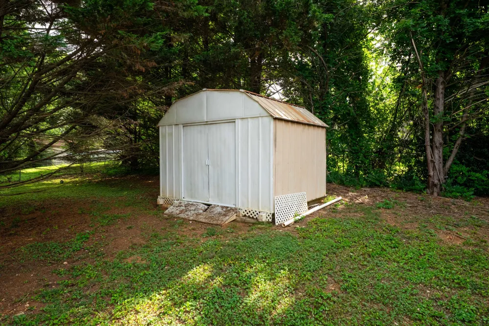 6426 Spadewood Lane Harrison, TN 37341