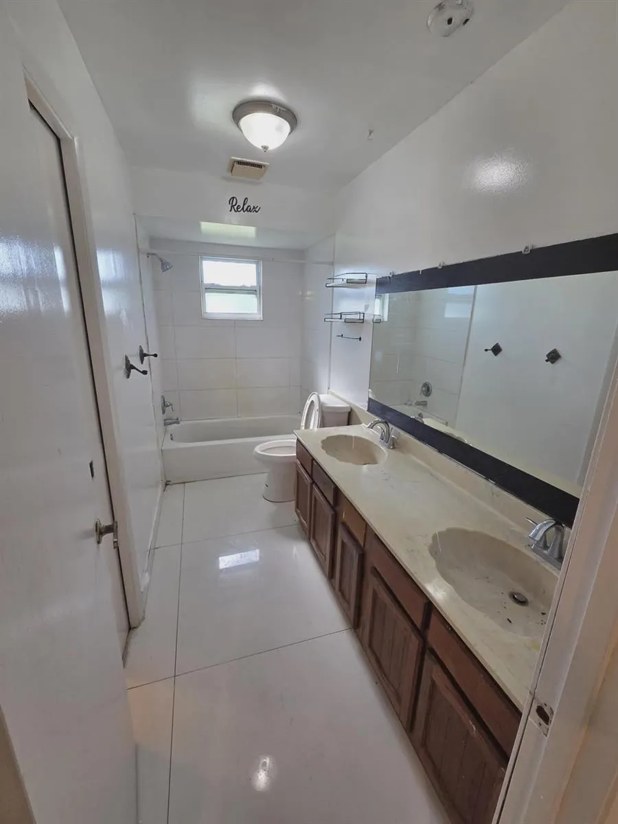 5959 Peterson Road Fort Pierce, FL 34947