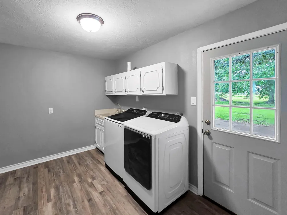 829 S Van Ostrand Avenue Winnie, TX 77665
