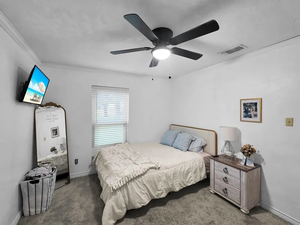 829 S Van Ostrand Avenue Winnie, TX 77665