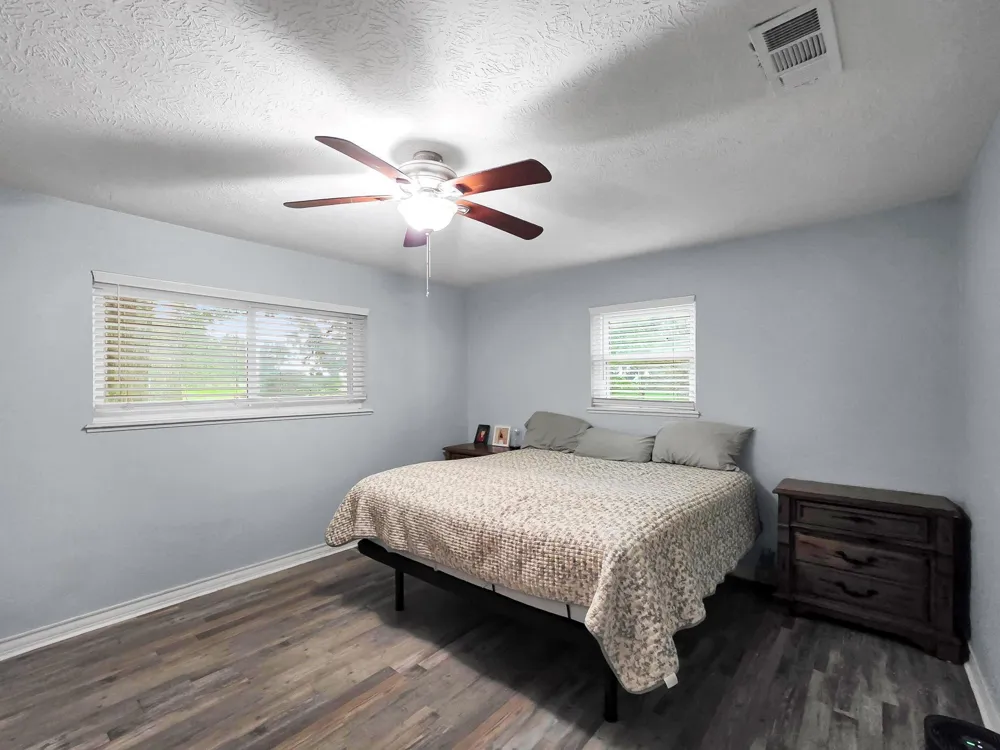 829 S Van Ostrand Avenue Winnie, TX 77665