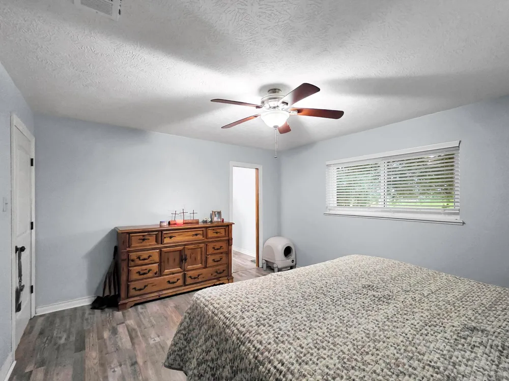 829 S Van Ostrand Avenue Winnie, TX 77665