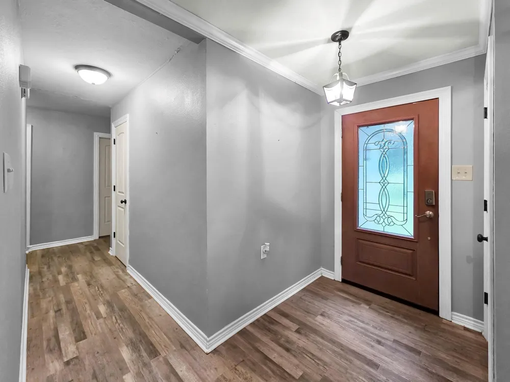 829 S Van Ostrand Avenue Winnie, TX 77665