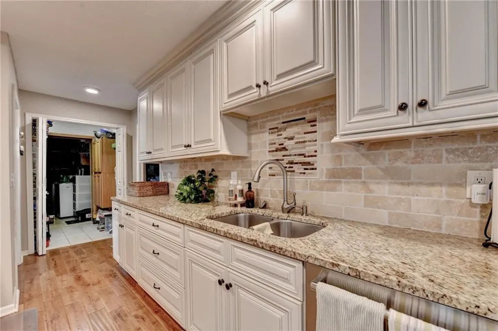 6474 Dahlonega Highway Clermont, GA 30527