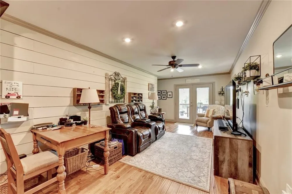 6474 Dahlonega Highway Clermont, GA 30527