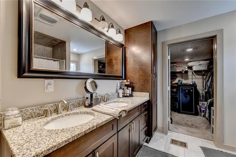 6474 Dahlonega Highway Clermont, GA 30527