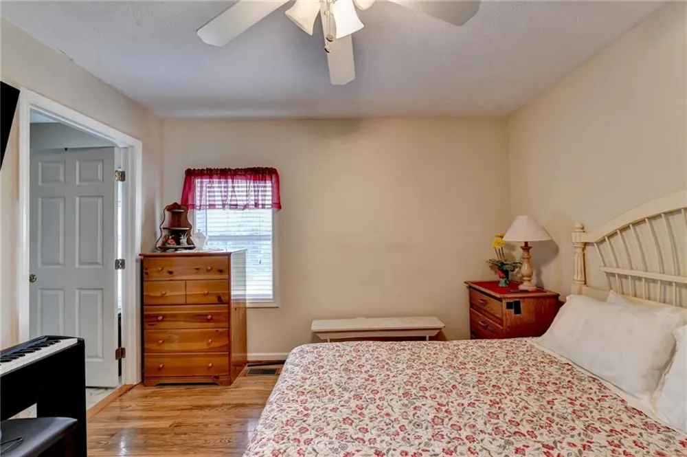 6474 Dahlonega Highway Clermont, GA 30527