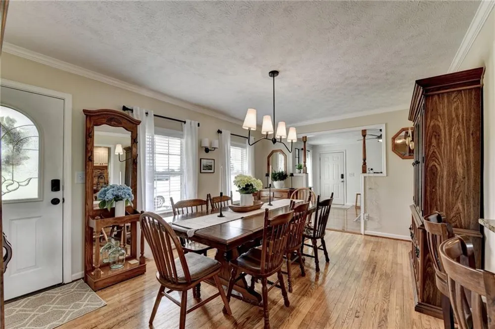 6474 Dahlonega Highway Clermont, GA 30527