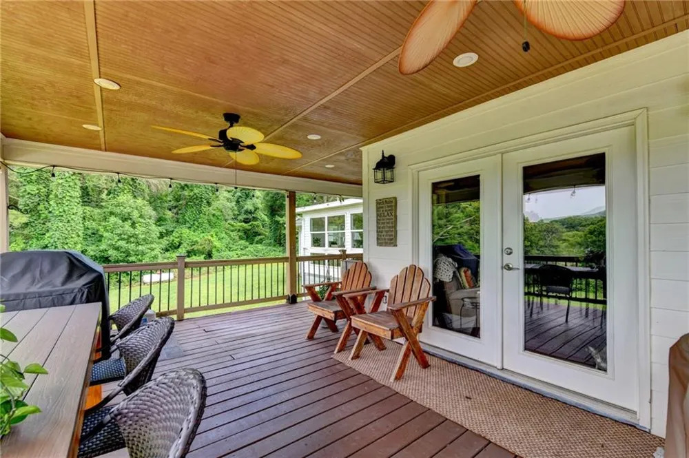 6474 Dahlonega Highway Clermont, GA 30527