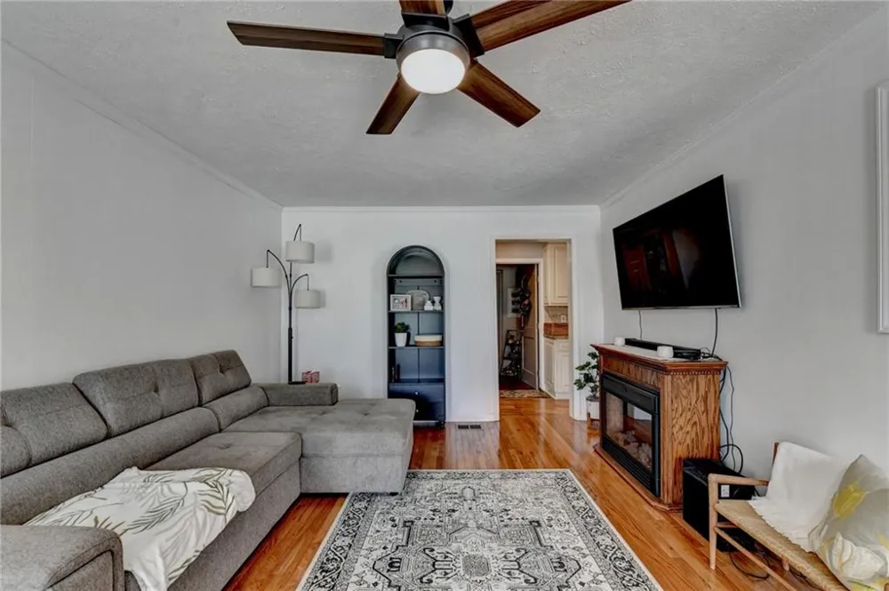 6474 Dahlonega Highway Clermont, GA 30527