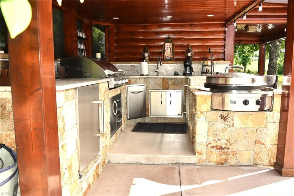 2524 Edmonds Road #33 Galax, VA 24333