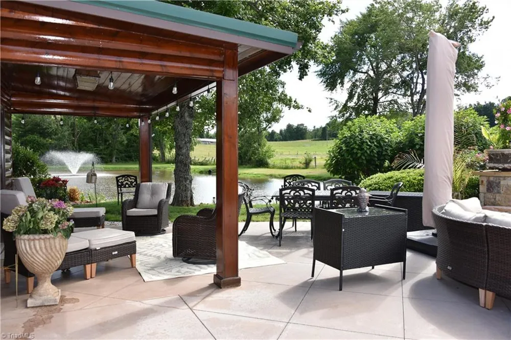 2524 Edmonds Road #33 Galax, VA 24333