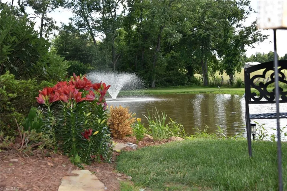 2524 Edmonds Road #33 Galax, VA 24333