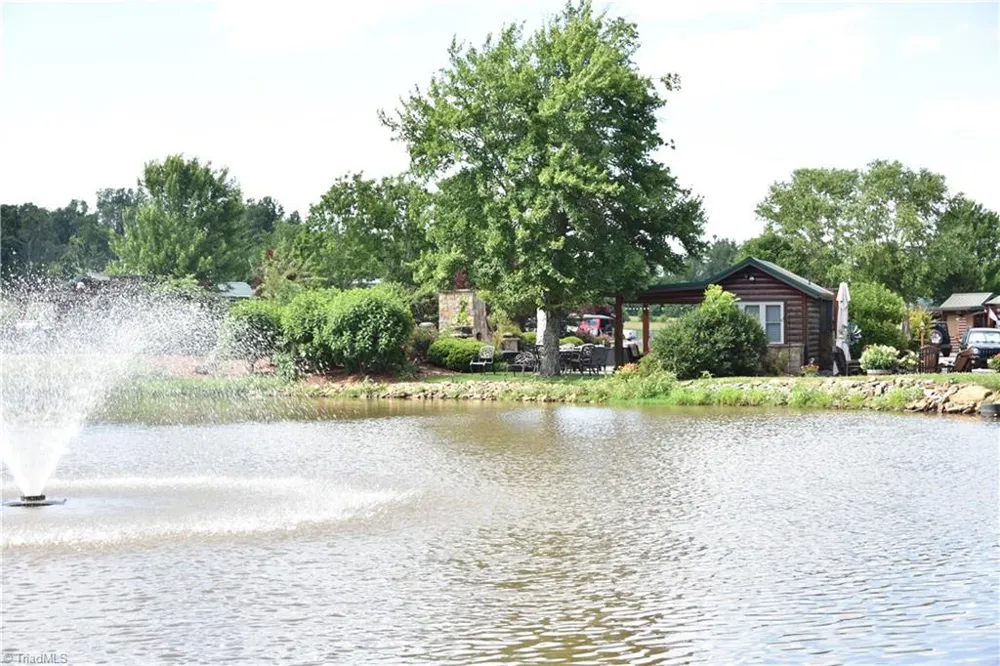 2524 Edmonds Road #33 Galax, VA 24333