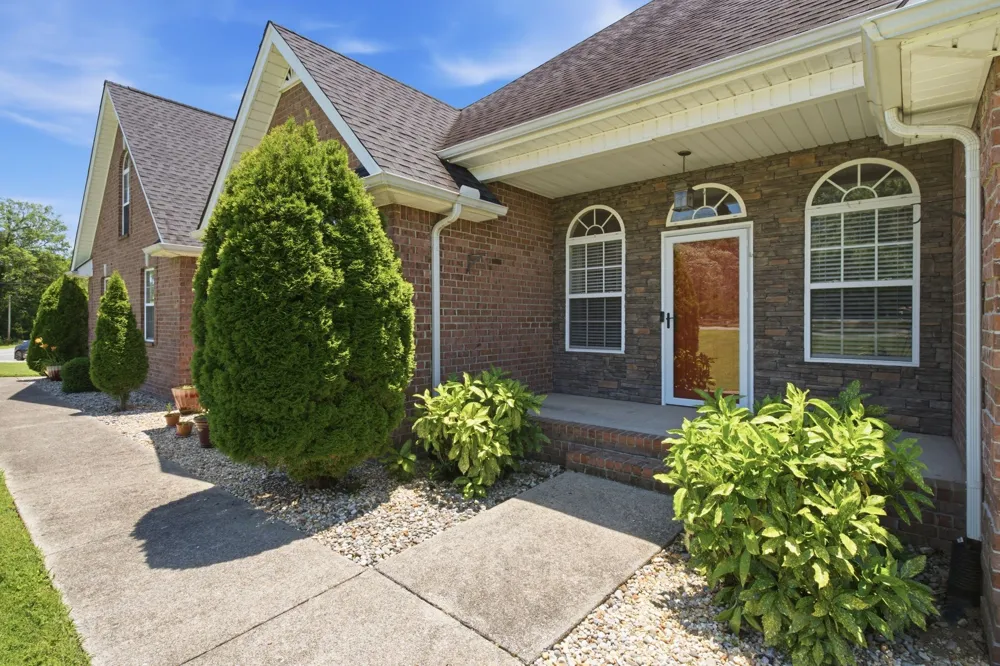 465 Old 25 Loop Road Castalian Springs, TN 37031