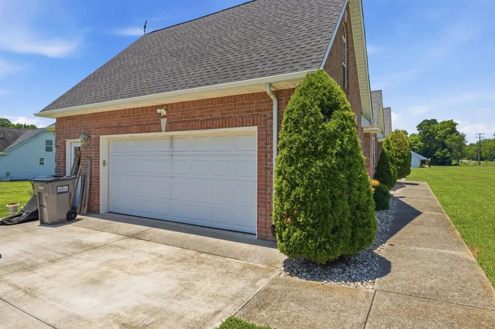 465 Old 25 Loop Road Castalian Springs, TN 37031