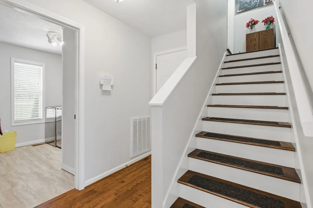 465 Old 25 Loop Road Castalian Springs, TN 37031