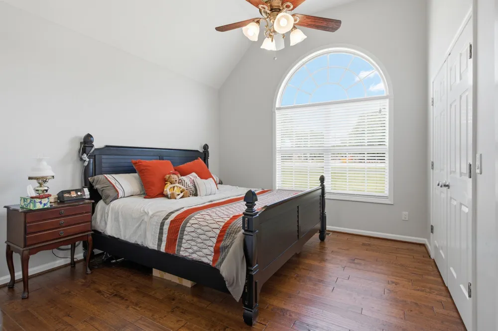 465 Old 25 Loop Road Castalian Springs, TN 37031