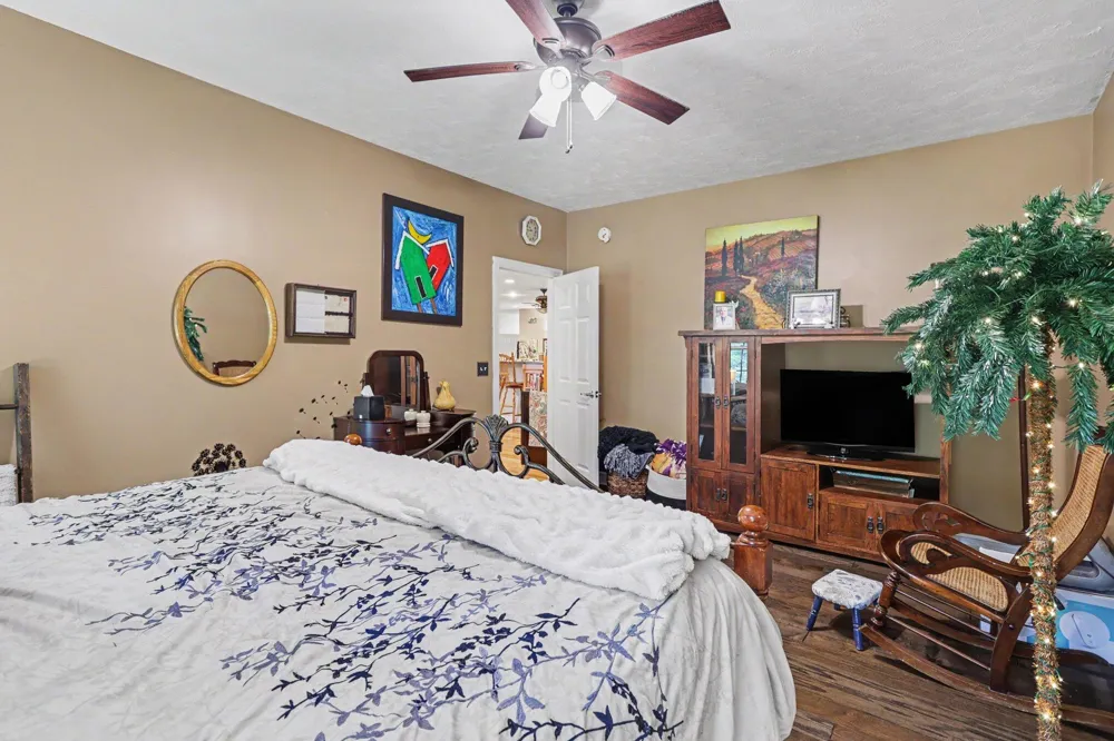 17830 Victors Lane Marshall Township, MI 49068