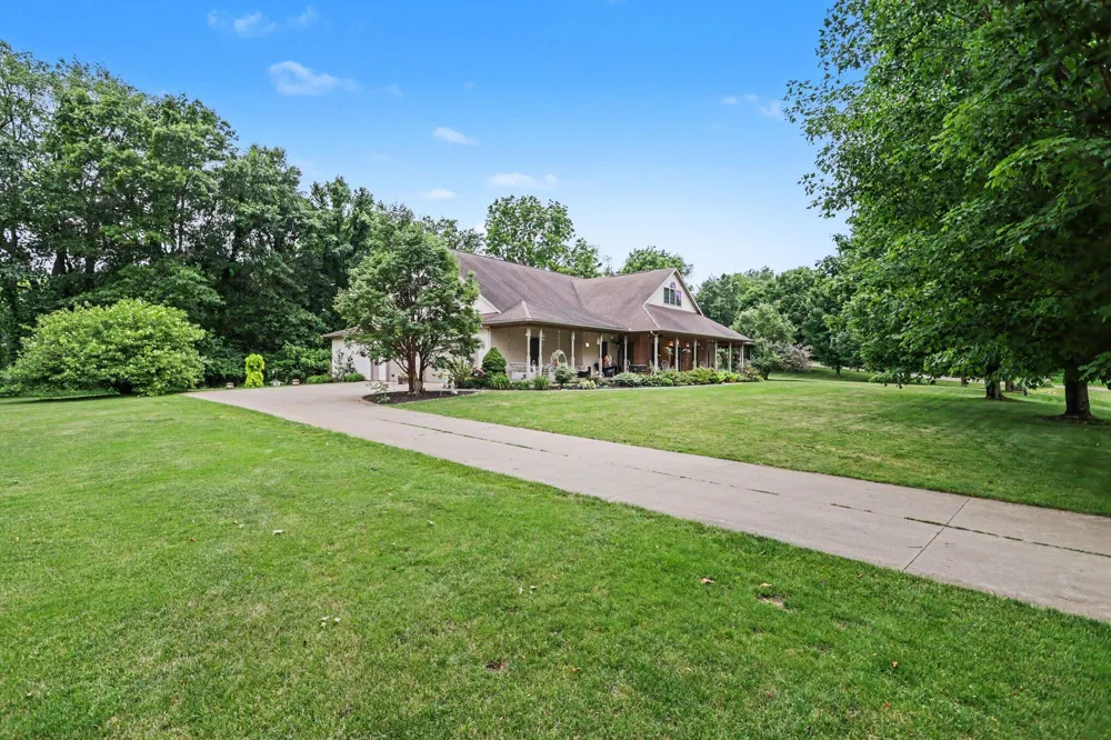 17830 Victors Lane Marshall Township, MI 49068