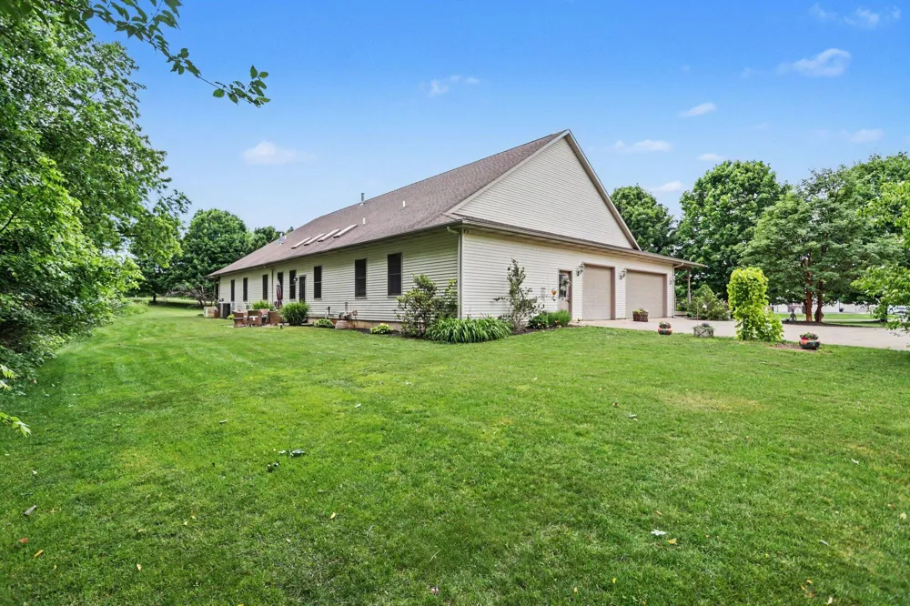 17830 Victors Lane Marshall Township, MI 49068