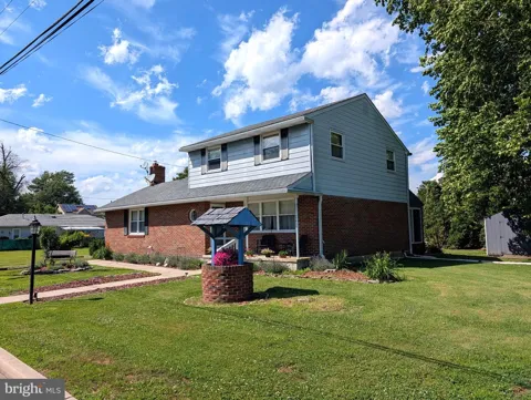 132 DARTMOUTH ROAD