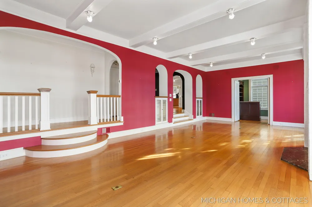 714 Shore Drive Park Township, MI 49424