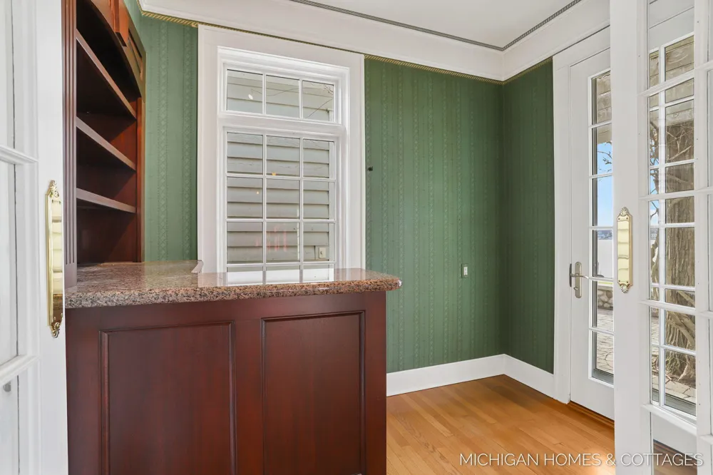 714 Shore Drive Park Township, MI 49424