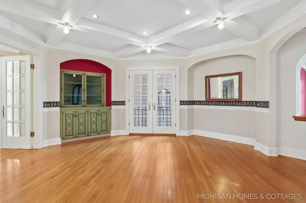 714 Shore Drive Park Township, MI 49424