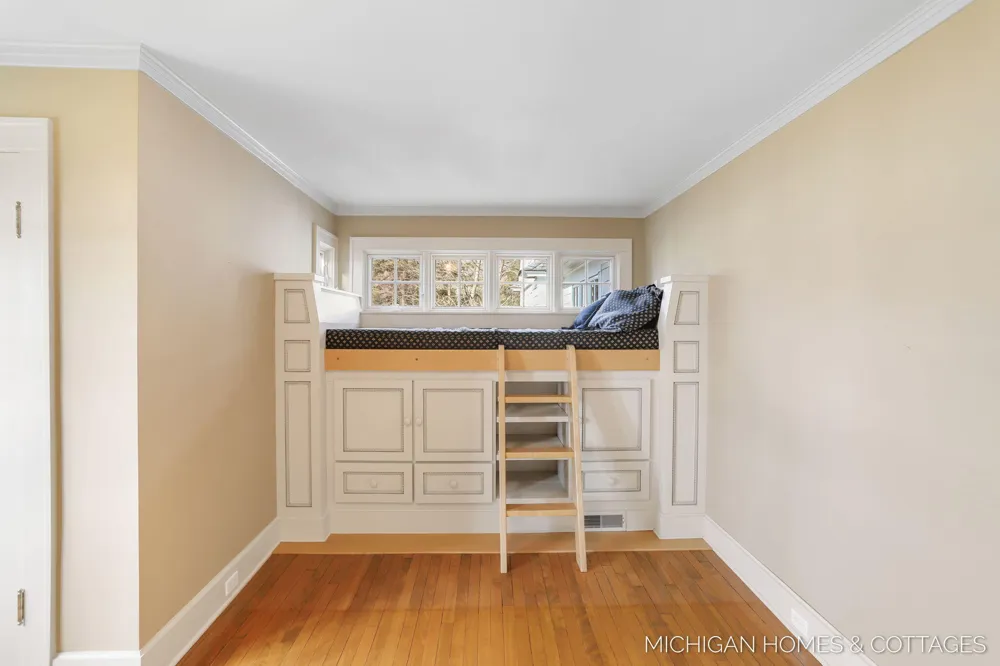 714 Shore Drive Park Township, MI 49424