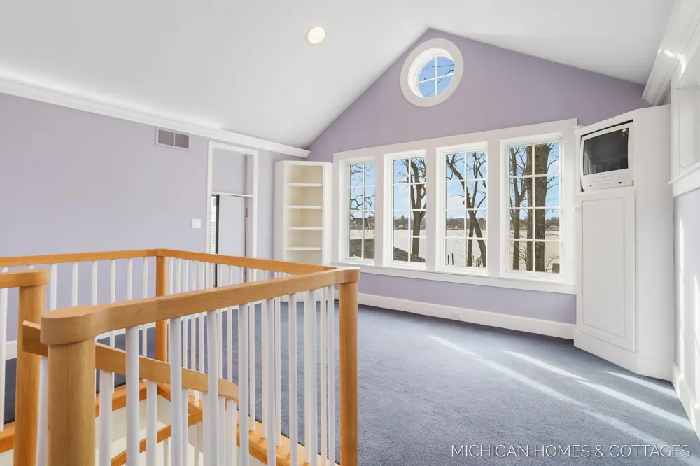 714 Shore Drive Park Township, MI 49424