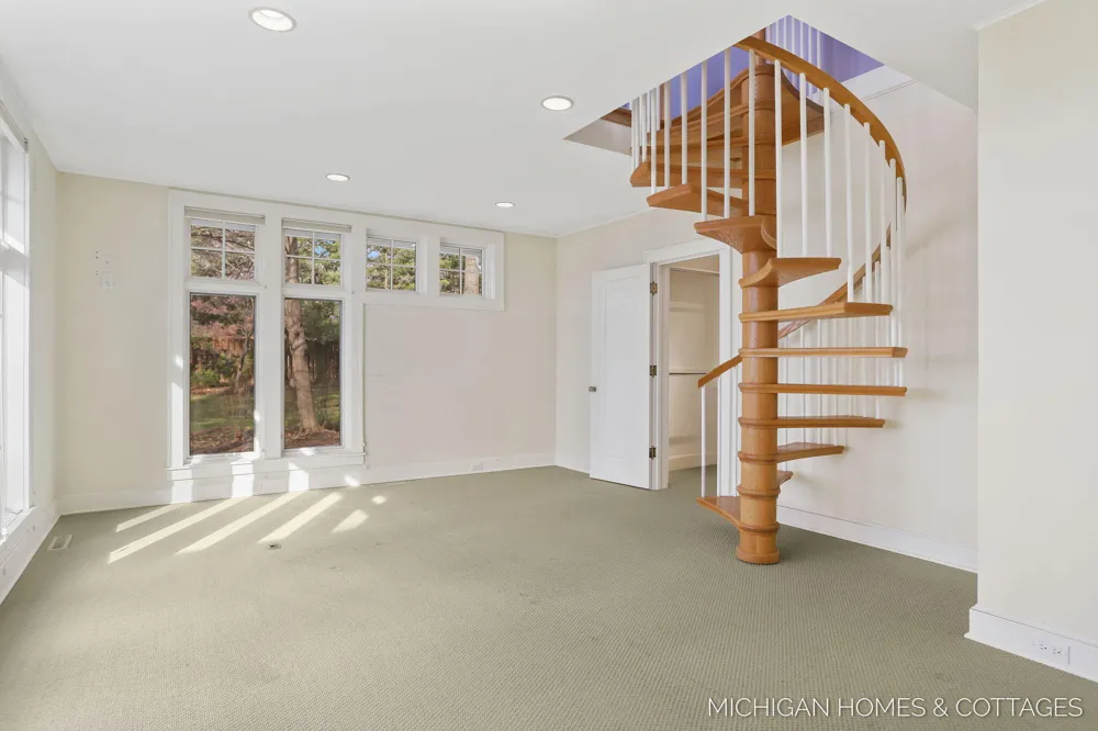 714 Shore Drive Park Township, MI 49424