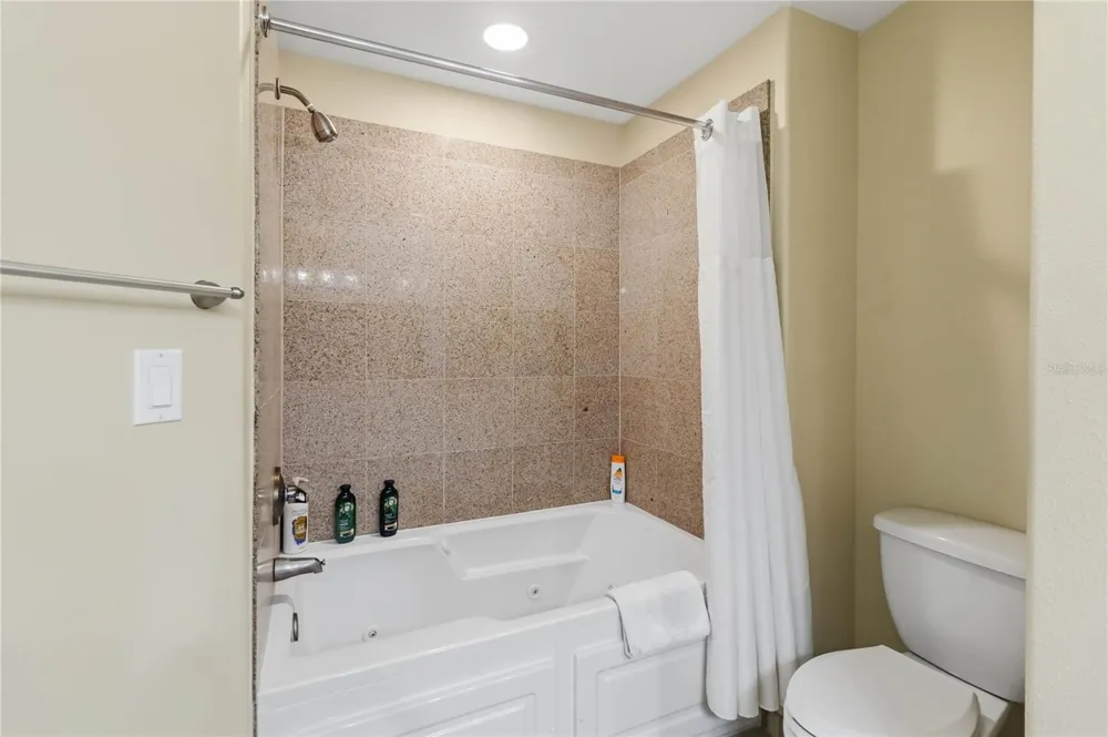 13427 BLUE HERON BEACH DRIVE #104 Orlando, FL 32821