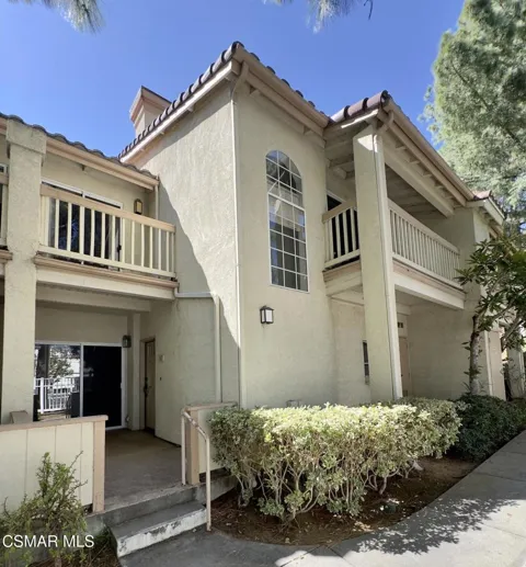 688 Indian Oak Lane #107