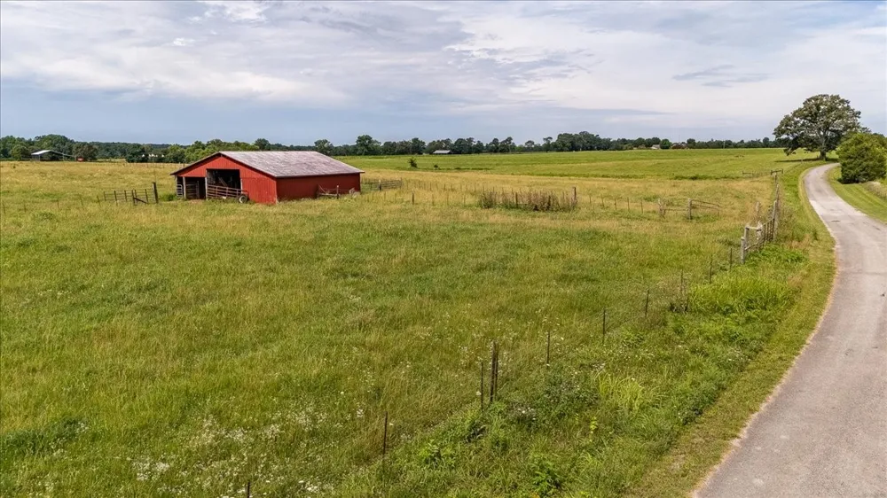 0 Marks Rd Leoma, TN 38468