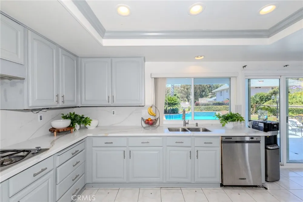 6415 E Stonebridge Anaheim Hills, CA 92807