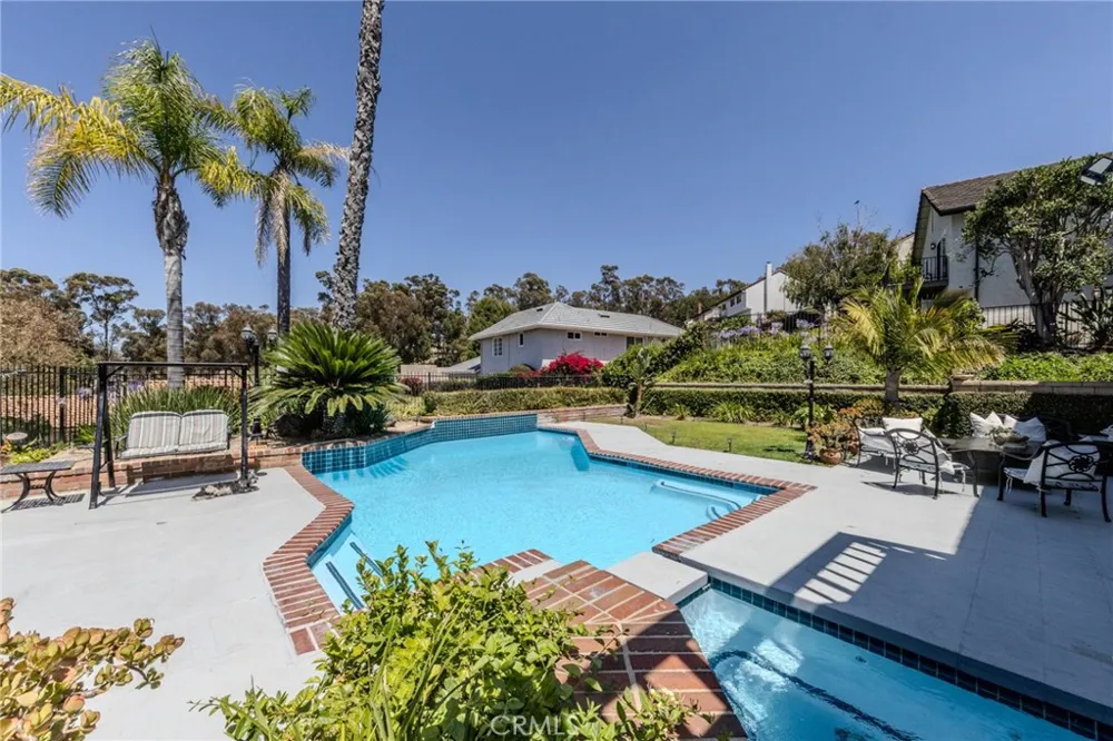 6415 E Stonebridge Anaheim Hills, CA 92807