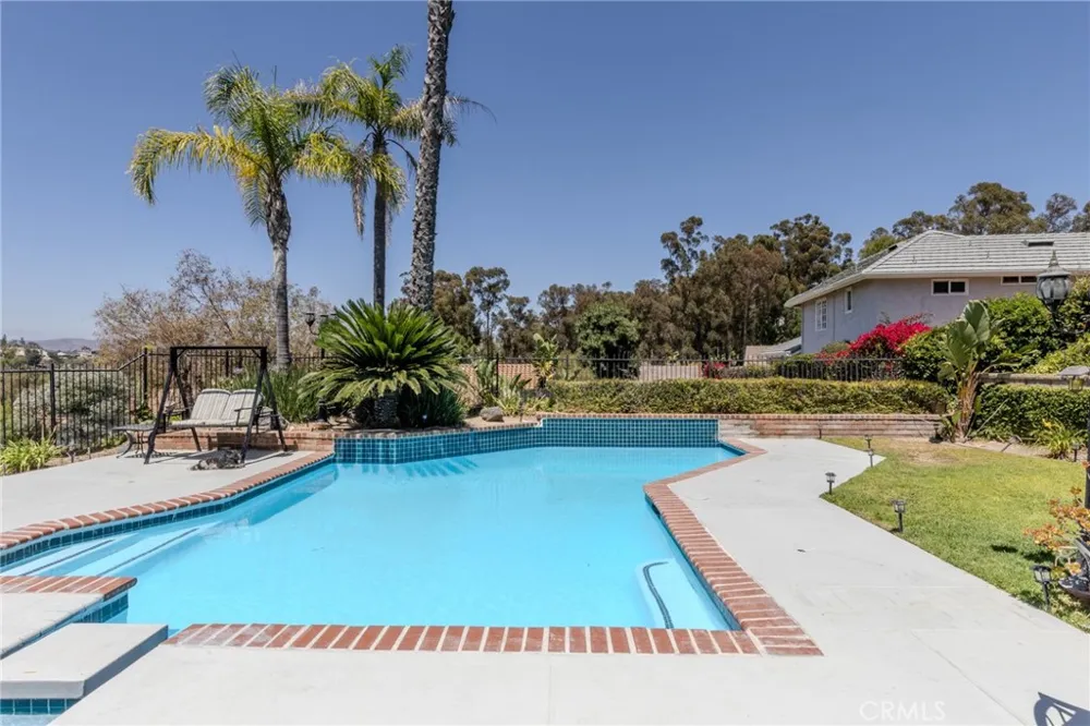 6415 E Stonebridge Anaheim Hills, CA 92807