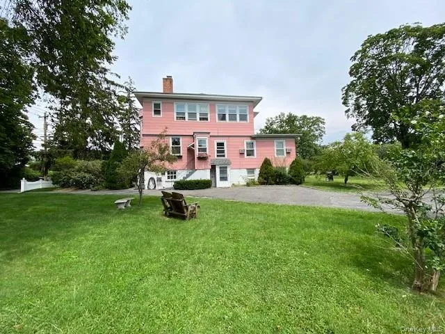 173 Sea Cliff Avenue #2E Sea Cliff, NY 11579