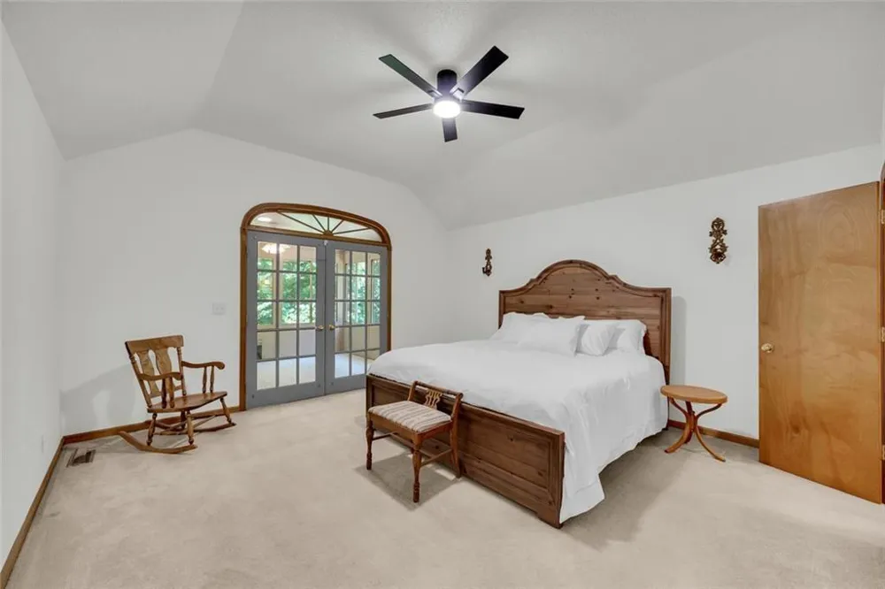 160 Quail Ridge Drive Cleveland, GA 30528