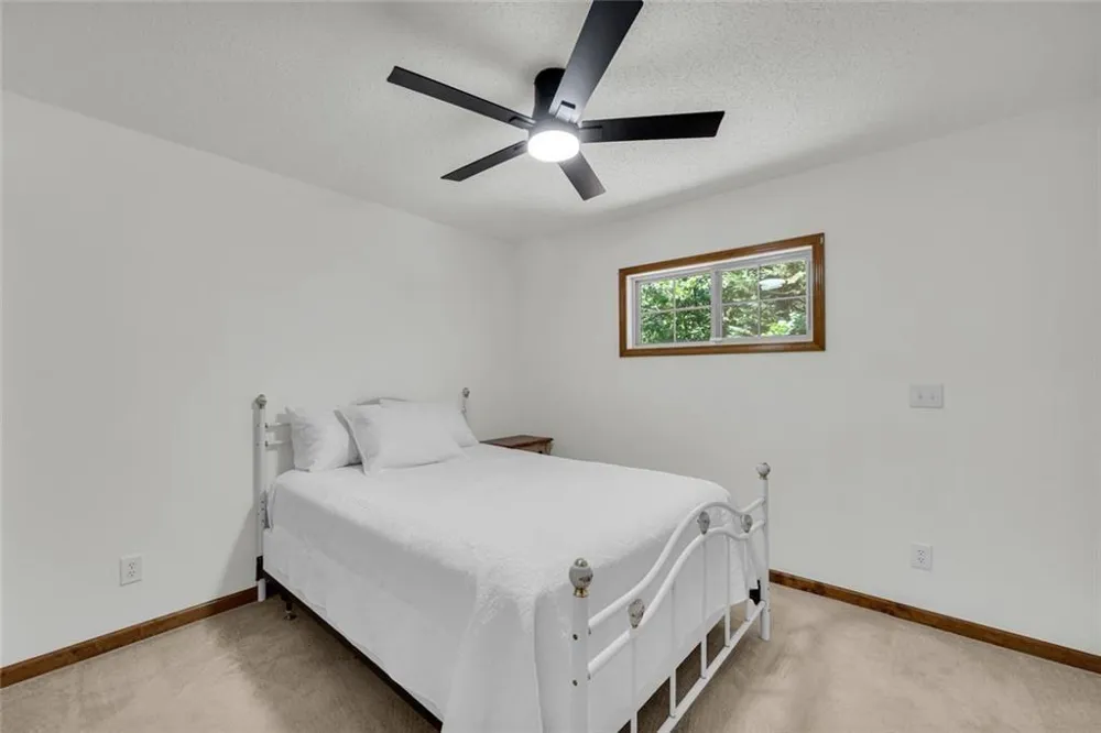 160 Quail Ridge Drive Cleveland, GA 30528